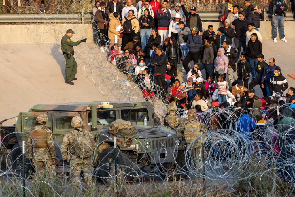 mas agantes a la frontera