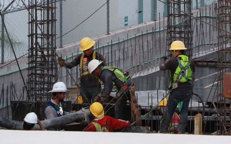 constructores afectados por obras de soldados