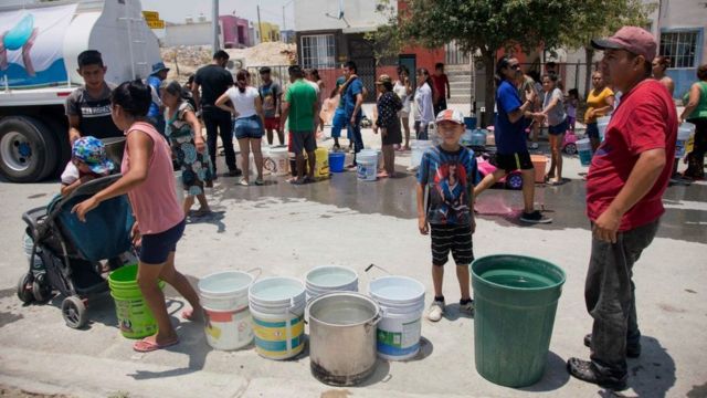 agua por decreto?, por Dios