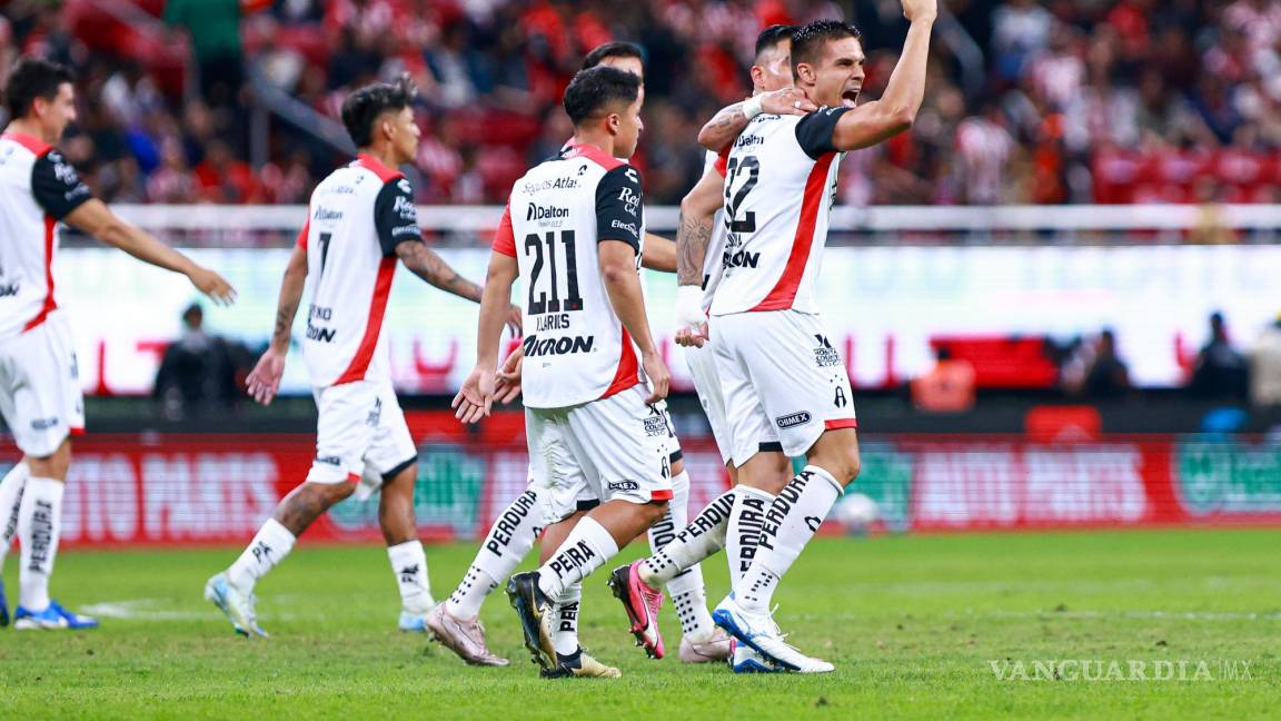 Atlas vence al Chivas